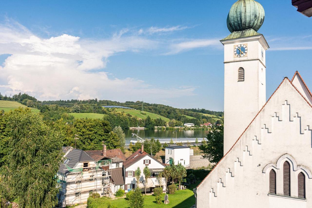 Crest - Riverside Lofts Mit Parken I Balkon I Kueche I Regendusche Passau Exterior foto